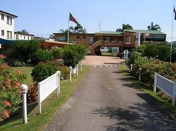 Lake Front Motel Entrance Exterior foto