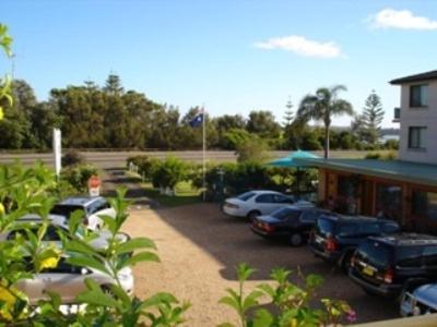 Lake Front Motel Entrance Exterior foto